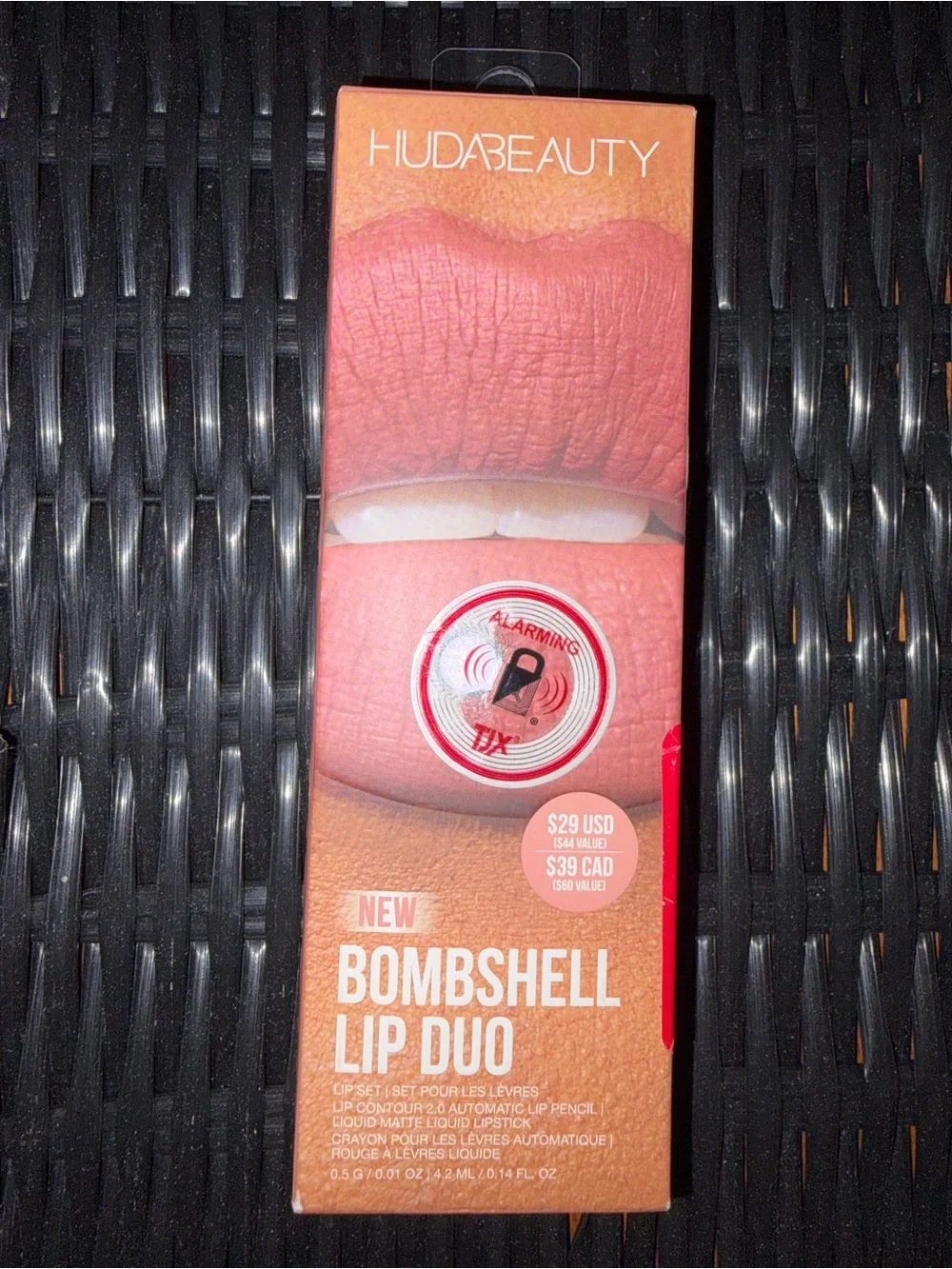 HUDA BEAUTY Bombshell Lip Duo - Peach & Nude Pinks